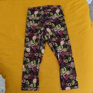 [FINAL PRICE REDUCTION] Lululemon Floral Cropped Leggings